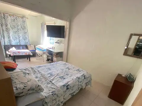 VENTA CASA 2 DORMITORIOS MÁS MONOAMBIENTE NEPTUNIA