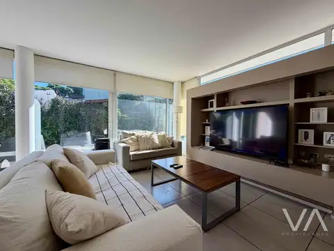 Casa 4 ambientes con 3 baños