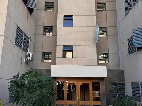 VENTA DEPARTAMENTO PLANTA BAJA. CIUDAD