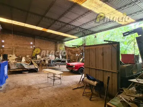 GALPÓN 450m² LOTE PROPIO de 1350m² - EXCELENTE OPORTUNIDA