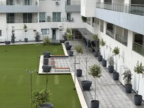 VENTA DEPARTAMENTO 2 AMBIENTES CON COCHERA Canning Center.