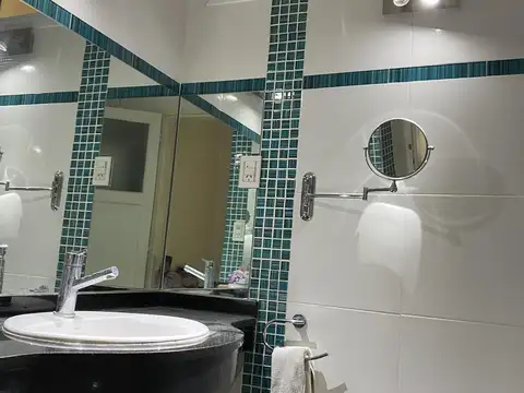 Av Independencia al 1700