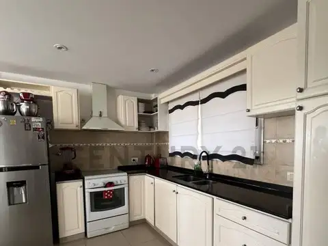Departamento en Venta con 2 cocheras