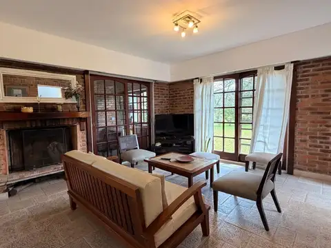 Casa en Venta con 1 cochera