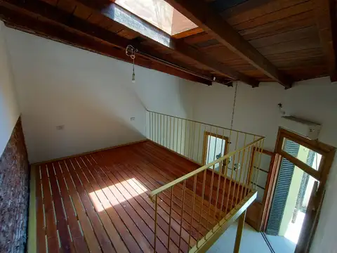 Depto Tipo Casa en Venta 70 años
