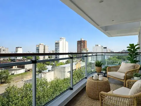 MONOAMBIENTE EN VENTA CON COCHERA - Calle 8 e/ 38 y 39  La Plata