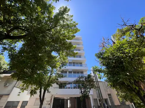 Monoambiente con COCHERA  - Venta Calle 8 e/ 38 y 39  La Plata