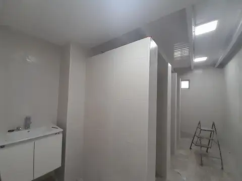 Belisario Roldan  al 2700