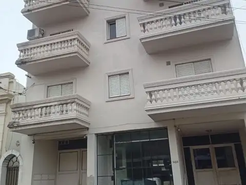 Departamento PB en Venta Santa Fe  3 Dormitorios y Cochera  4 De Enero al 1400