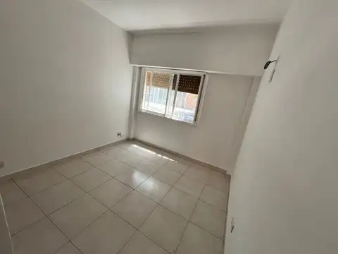 Cosquín 5400, Piso PB