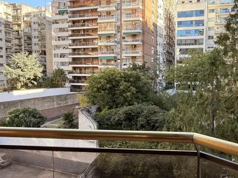Departamento en Alquiler con 1 cocheras