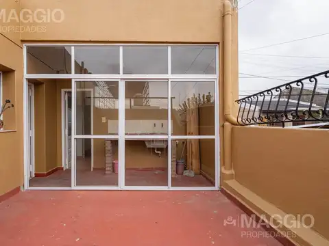 Depto Tipo Casa en Venta en Ramos Mejia, USD 68.000