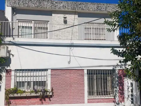 Impecable Ph De 4 Ambientes Con Pileta En El Corazón De Ituzaingó Norte