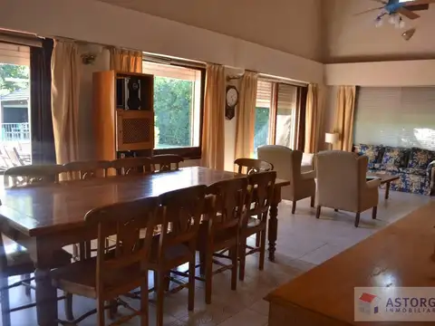 Casa en Venta de 5 dormitorios