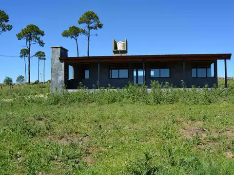 CASA A ESTRENAR EN VENTA VILLA YACANTO 2 DOR 3800m