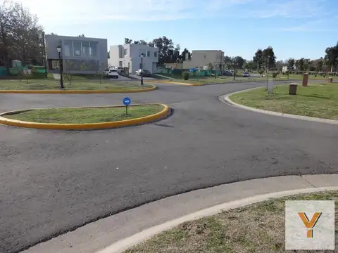 Terreno en Venta 30  mts Fondo