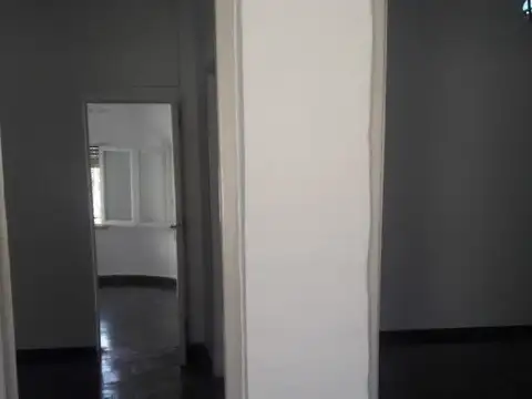 Depto Tipo Casa en Venta 60 años