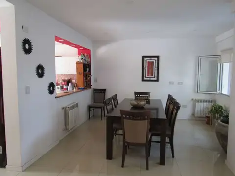 Venta CASA | 4 DORM | B° 107 VIVIENDAS | PLOTTIER