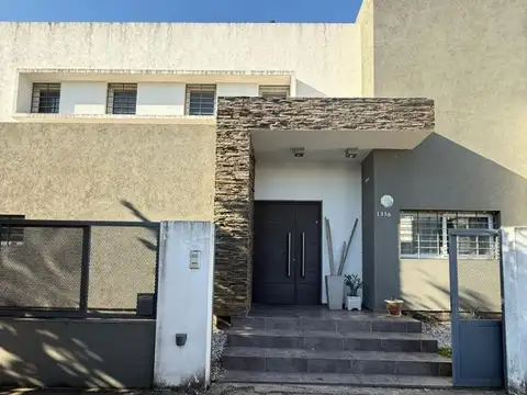 Nuestra SeÑora Del Huerto 1300