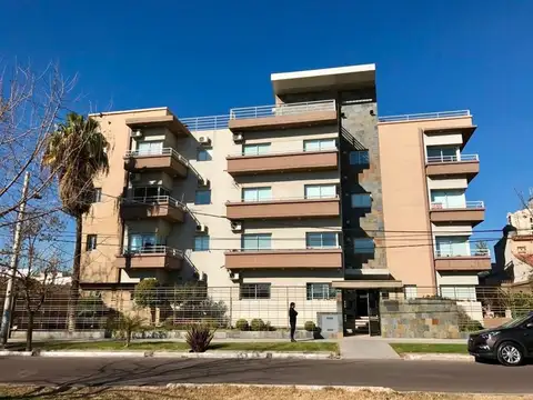 ALQUILER DEPARTAMENTO DE CATEGORIA-DORREGO GYLLEN.