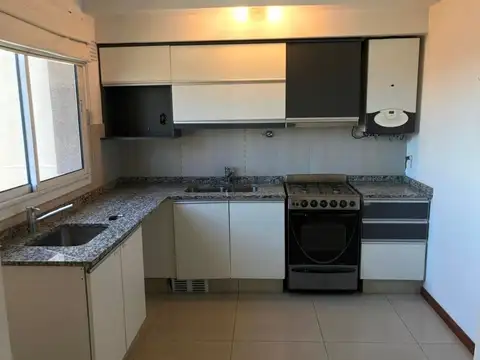 Departamento en Alquiler con 1 cocheras