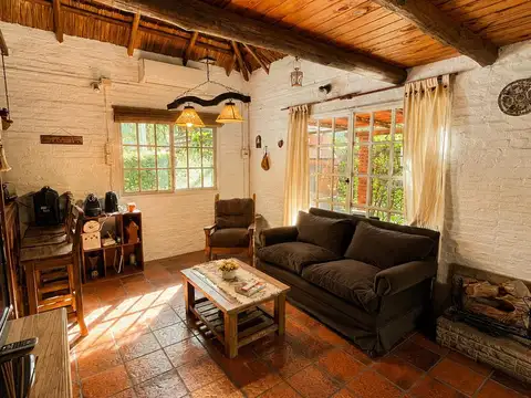 Casa 4 ambientes con 1 baño