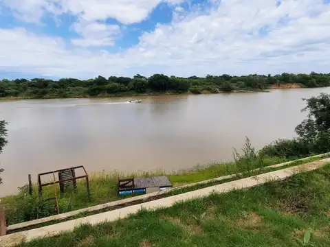 CASA A LA VENTA CON VISTA EXCLUSIVA AL RIO SAN JAVIER ( BARRIO PRIVADO PUNTA ARENA CAYASTA SANTA FE.