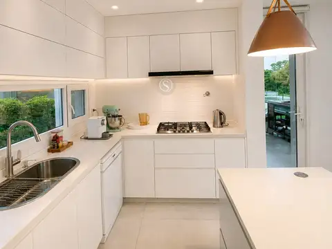 Casa en Venta en Pilar del Este - Santa Guadalupe, USD 350.000