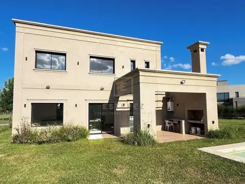 Puertos Araucarias 100