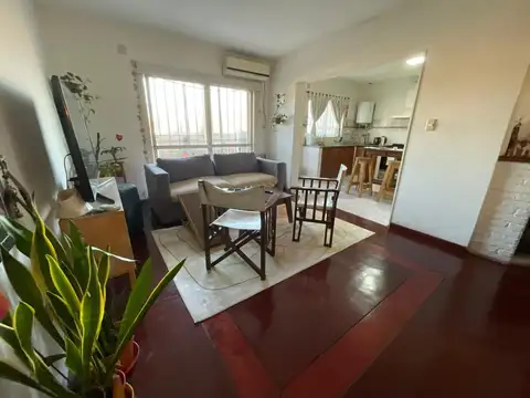 Depto Tipo Casa en Venta de 4 ambientes