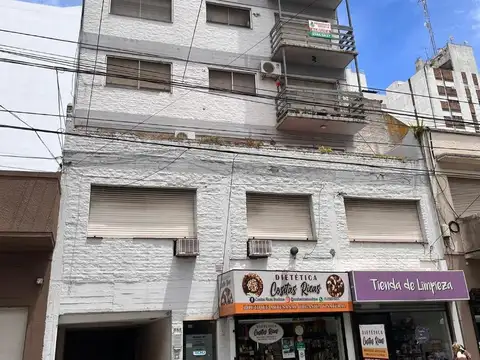 Departamento de 2 ambientes en el centro de Quilmes