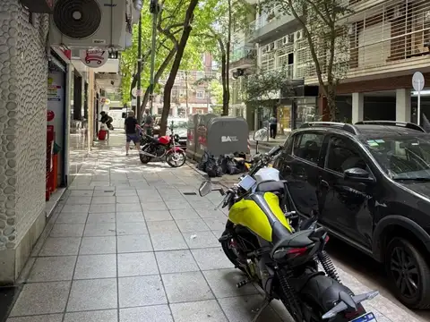San Benito de Palermo e/ Migueletes y Avenida del Libertador