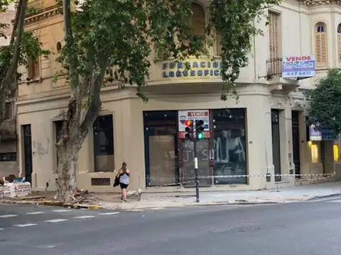 LOCAL COMERCIAL EN VENTA RECICLADO A NUEVO