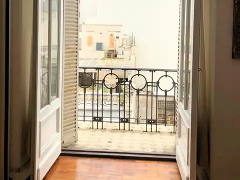Departamento en  venta OPORTUNIDAD hecho a NUEVO y TERRAZA Bajo de precio