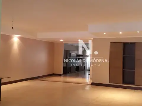 Departamento 8 ambientes con 4 baños