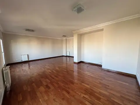 Departamento en Alquiler de 3 dormitorios