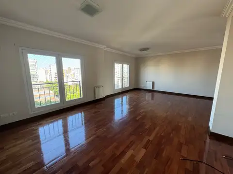 Departamento en Alquiler de 4 ambientes
