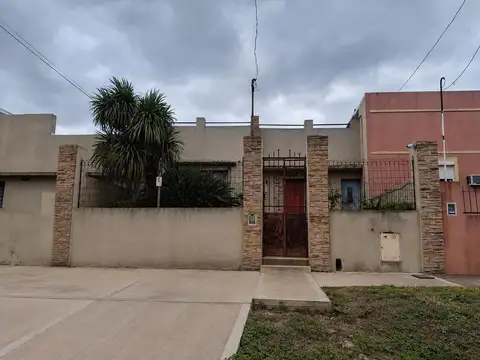 CASA EN VENTA CAMPANA