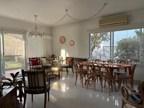 Casa Venta en Club Nautico Escobar