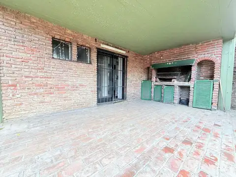 CASA EN 2 PLANTAS - APTO A CREDITO