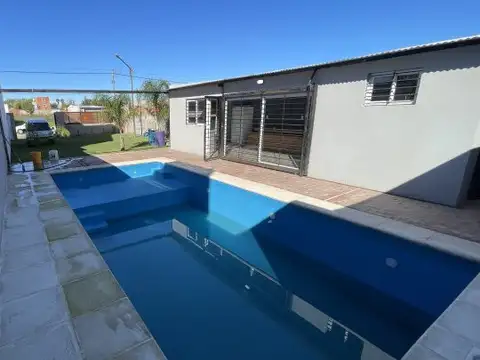 Casa en Venta en Celedonio Escalada, USD 45.000