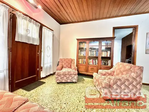Casa en Venta con 1 cochera