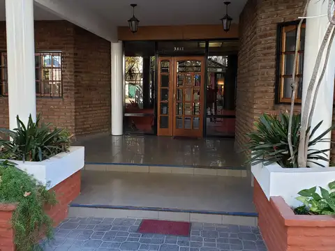 Departamento 3 ambientes amplios op cochera