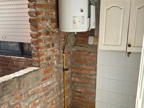 Almafuerte 3800, Piso 1