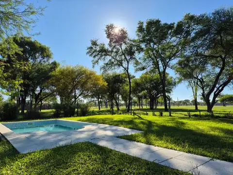 Casa de 2 dormitorios con pileta en La Mansa, para vivir y descansar!