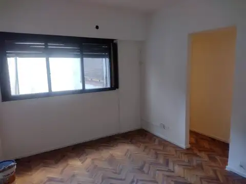 PEÑA 2100 , Piso 4