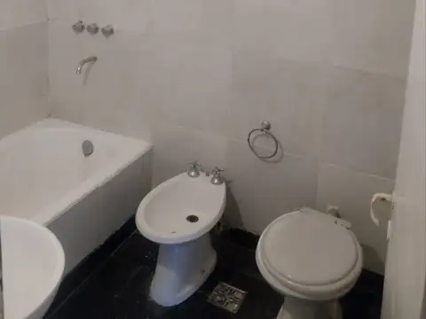 DEPARTAMENTO 2 AMB EN ALQUILER RECOLETA