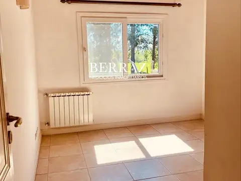 Casa en Alquiler de 3 dormitorios