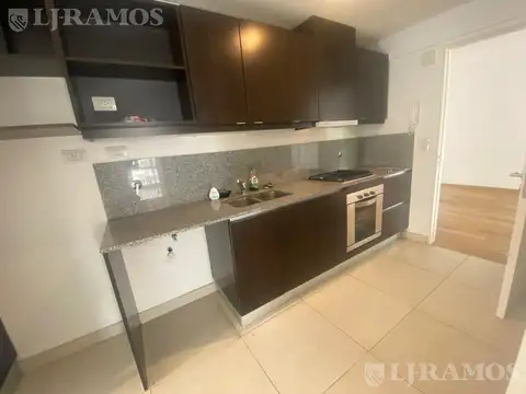 Departamento en Alquiler con 2 cocheras