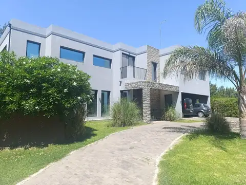 Casa en Venta en Countries y Barrios Cerrados en Escobar, Partido de Escobar